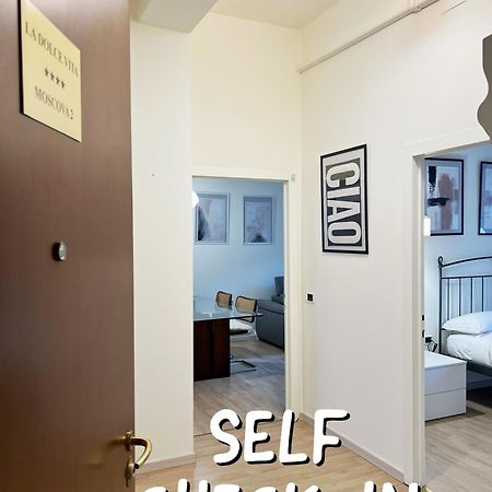 La Dolce Vita - Moscova 2 Apartment Milan Bagian luar foto
