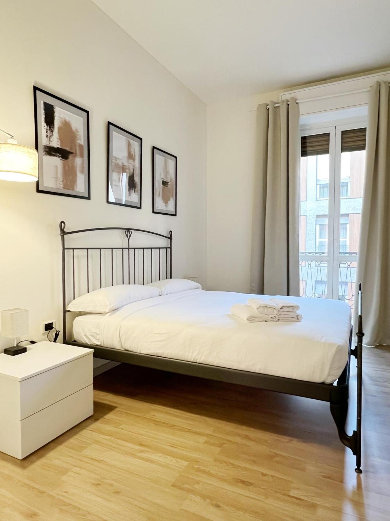 La Dolce Vita - Moscova 2 Apartment Milan Bagian luar foto